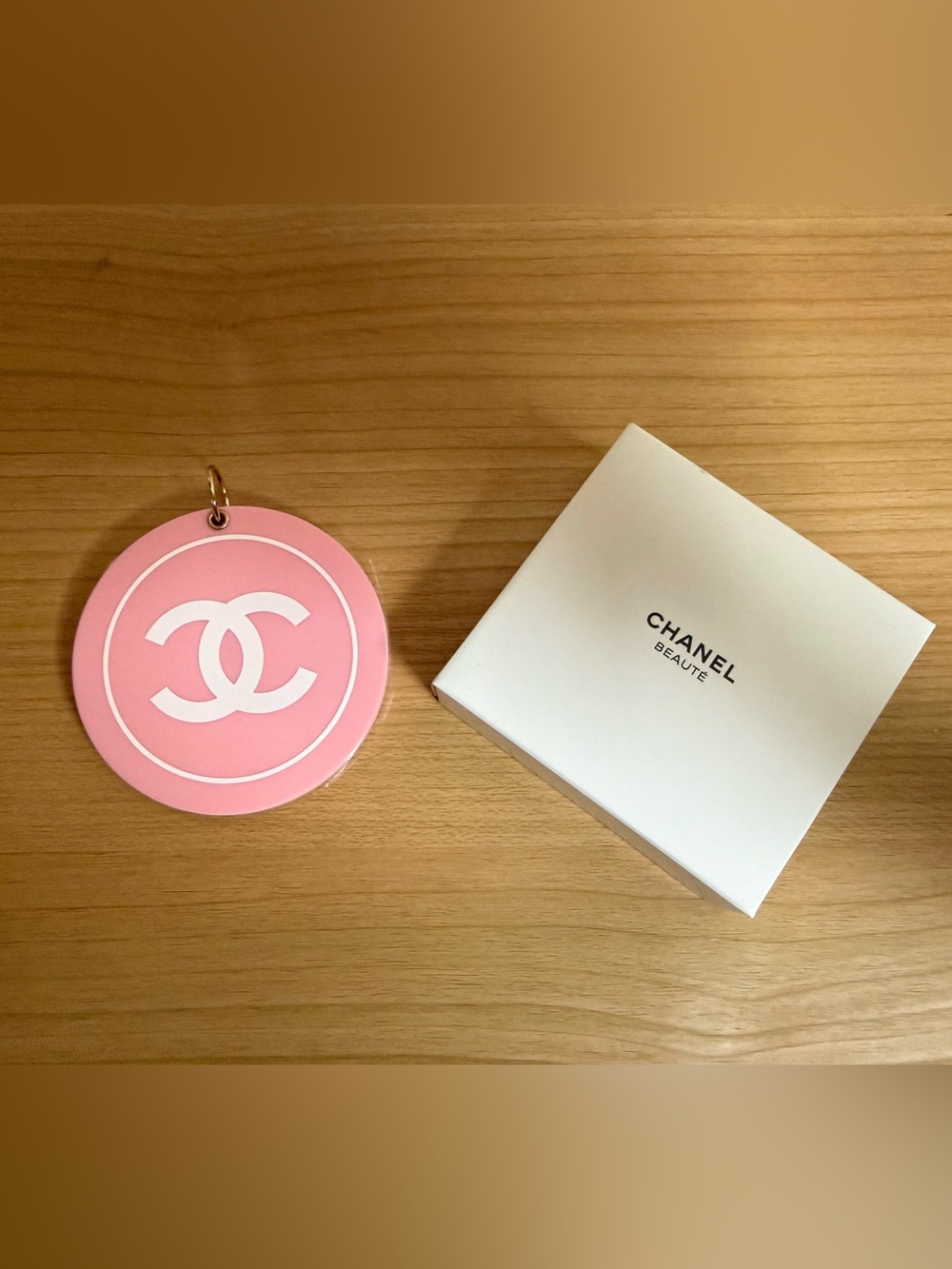 πΈπΈ CHANEL BEAUTE Pink Mirror with CC Logo 2026 GWPπΈπΈ